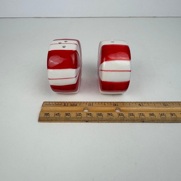 Vtg Peppermit Round Ceramic Salt and Pepper Shakers Red White Tabletop READ - Picture 8 of 10